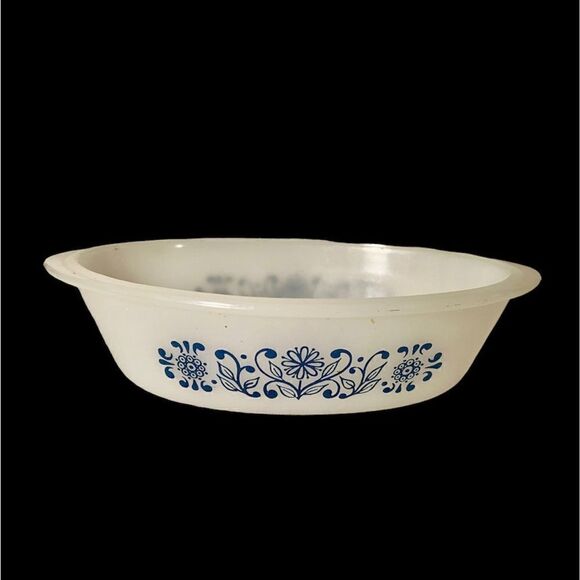 Glasbake 1 Qt Oval Casserole w/ Blue Daisy Floral Design.Used As Prop On TV Show - Picture 2 of 12